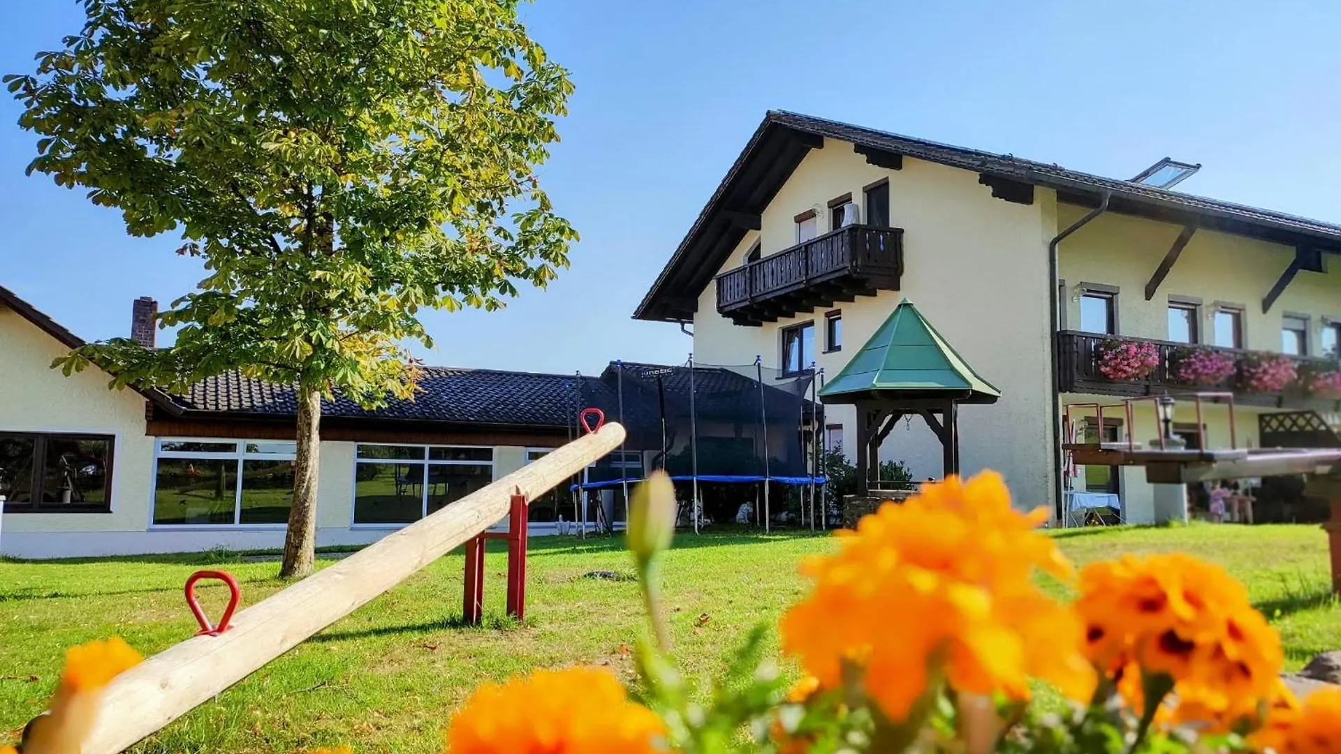 Guest house Monteurzimmer Lichtenauer Hof Thyrnau